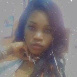 Meet your Posher, Janelle